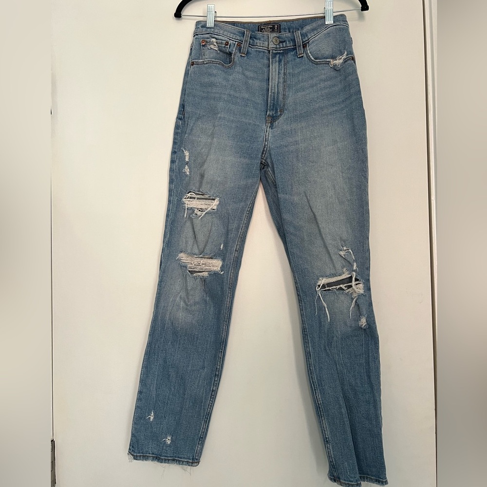 Abercrombie Ultra High Rise Mom Jean